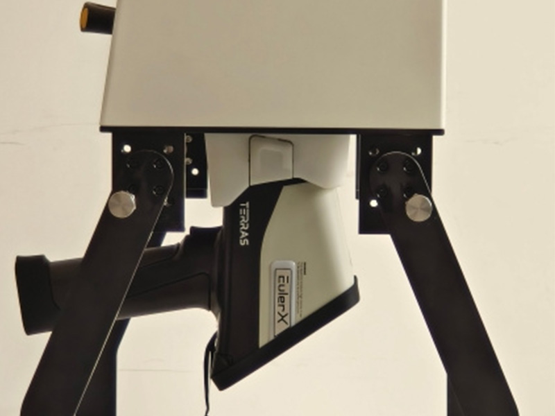 If the instrument fails, can user disassemble and repair it by himself?