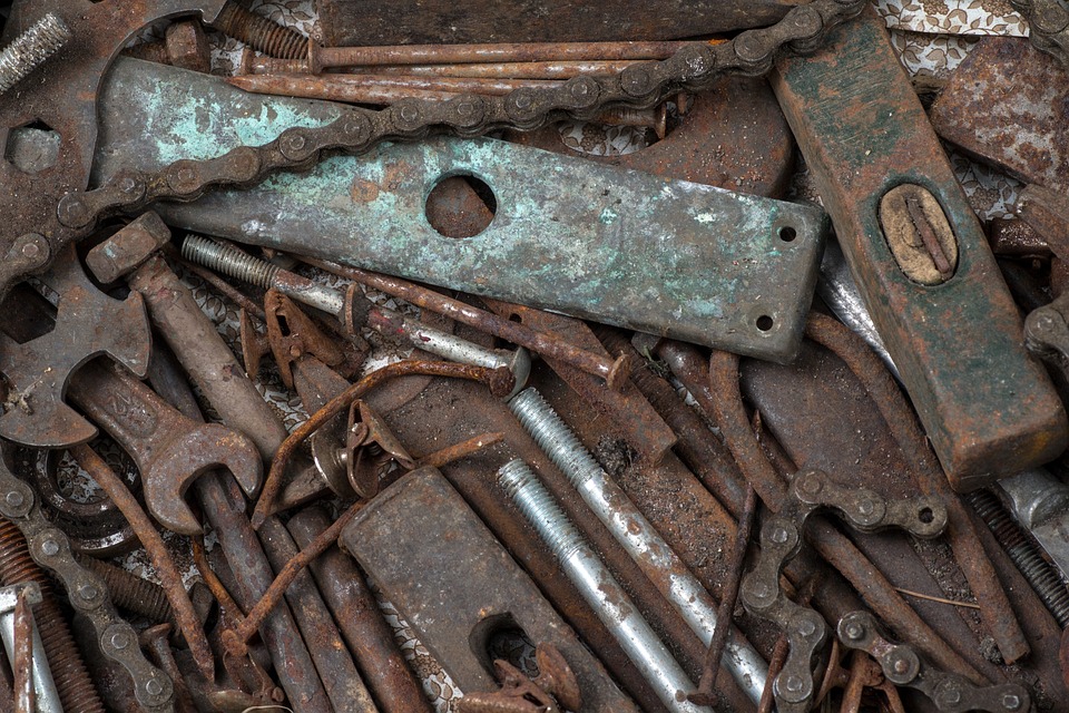 Exploring the Benefits of XRF Portable Metal Analyzers